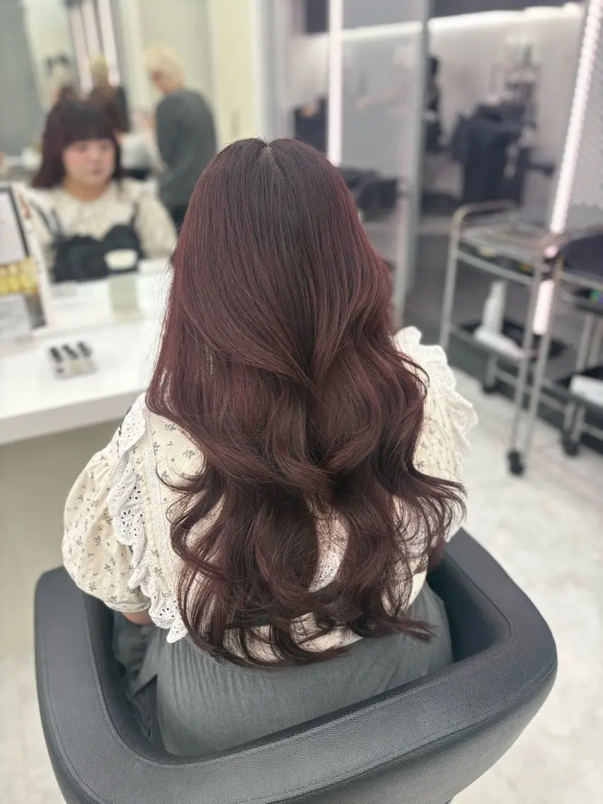 ロング カラー ヘアカラー ベージュ×レイヤー 🎼横浜/miu🤎のヘアスタイル