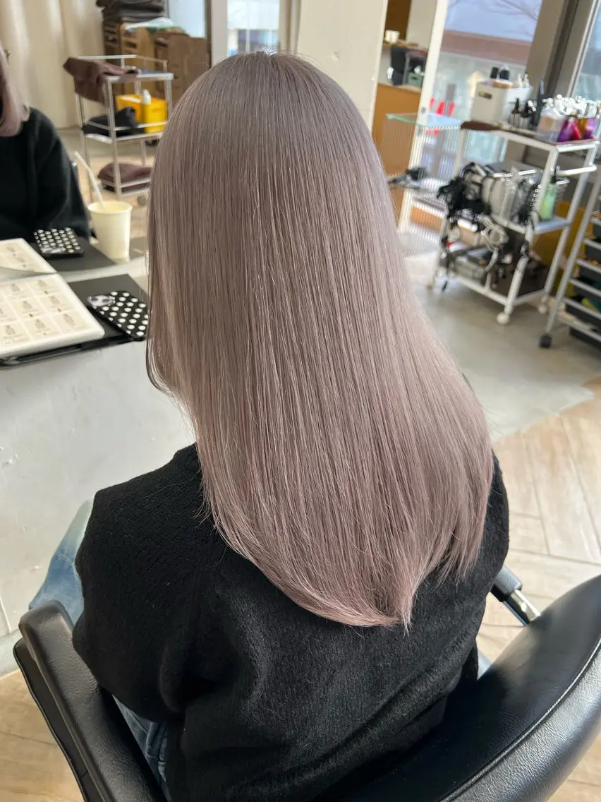 ミディアム カラー ヘアカラー トリートメント ベージュ/髪質改善 新潟/万代/井上佑のヘアスタイル