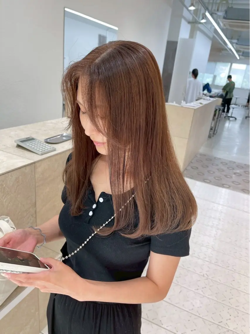 セミロング カラー ベージュカラー ブラウンカラー 透明感カラー ヘアカラー トリートメント ナチュラルカラー/ ハイトーン AMIのヘアスタイル