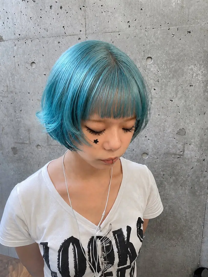 ショート カラー 🌈艶ハイトーン特化 🌈NOZOMUのヘアスタイル
