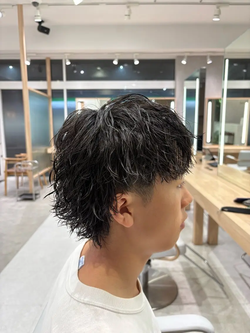 パーマ メンズ 縮毛矯正特化💎& 透明感カラー✨レオのヘアスタイル
