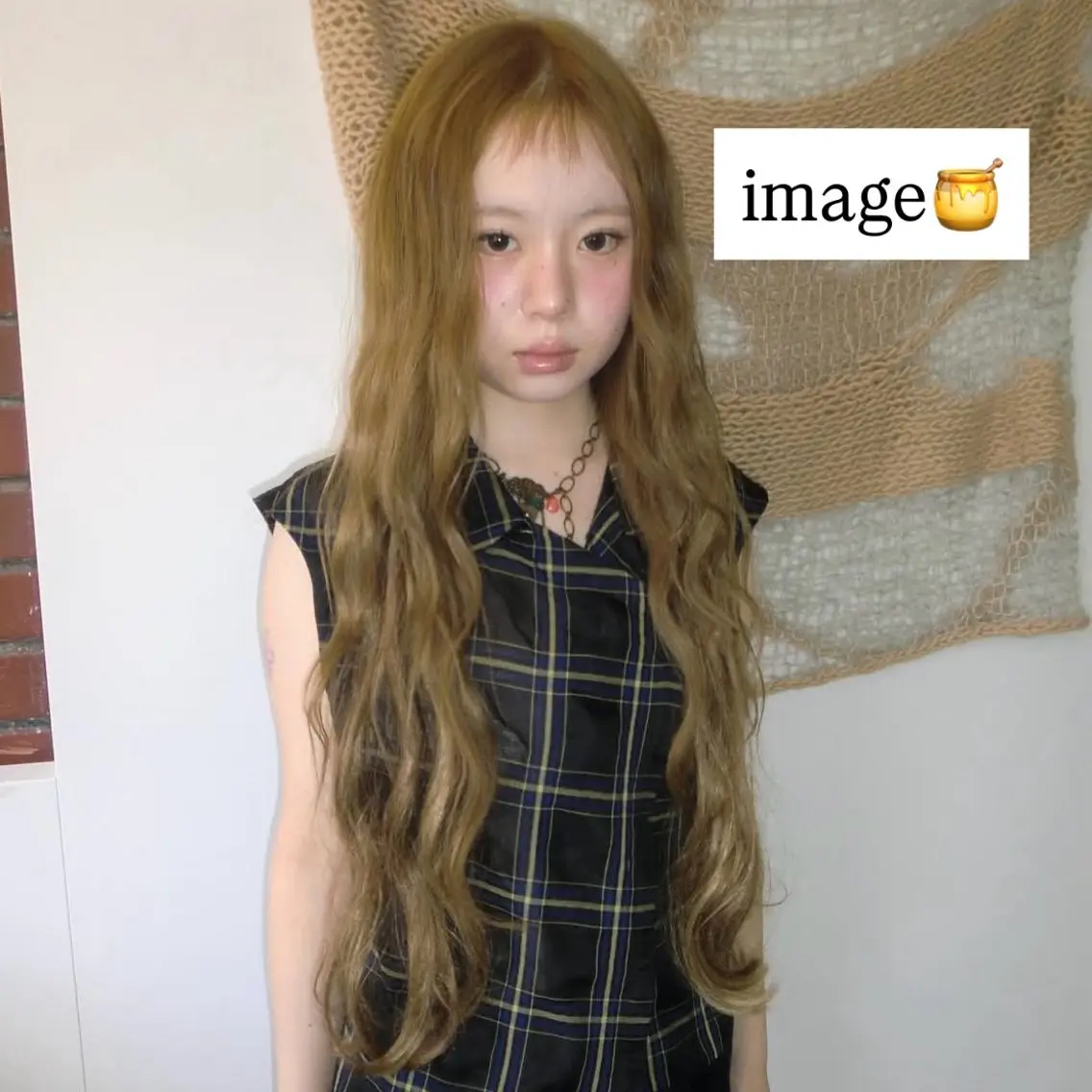 🍯カット + ケアブリーチ + 透明感カラー🍯の写真