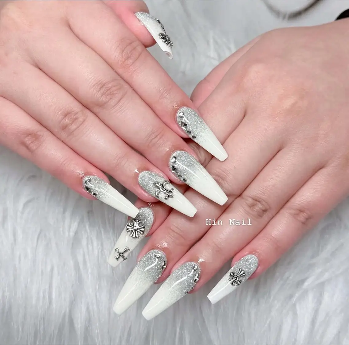 ネイル ハンドネイル HIN NAILのネイルデザイン