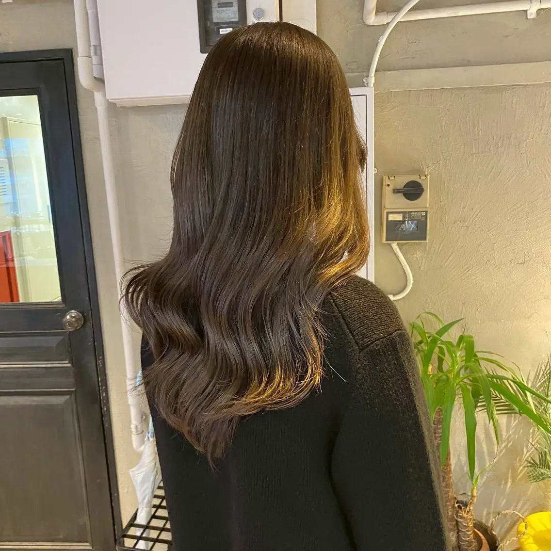 セミロング ヘアカラー ベージュ✖️オリーブ ひより🌿🕊️のヘアスタイル