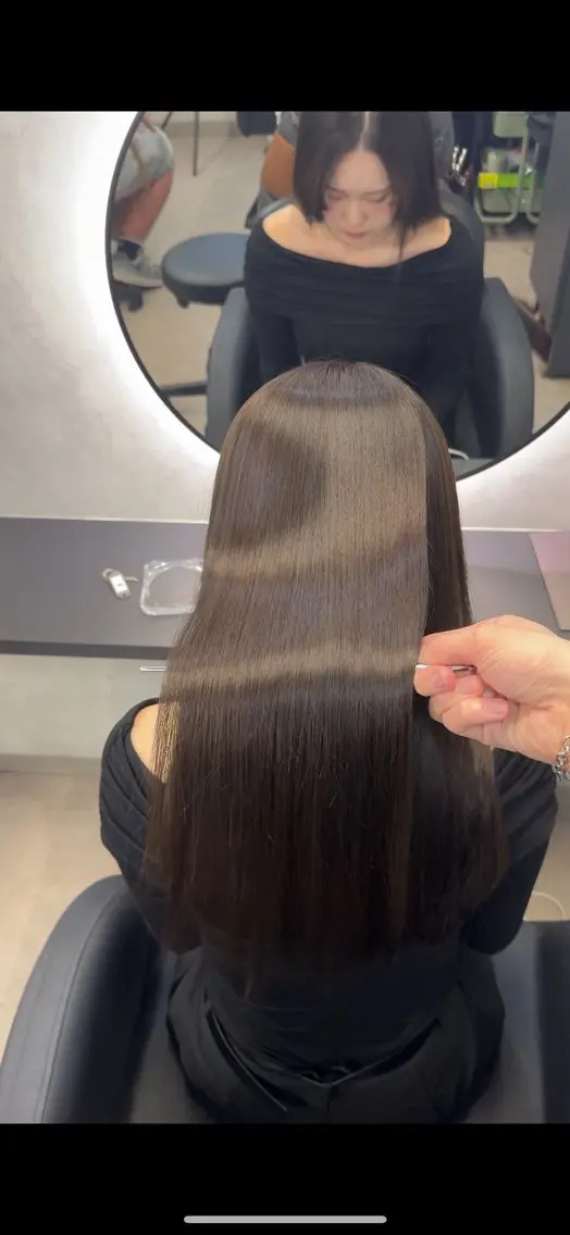 ロング カラー ヘアアレンジ カット ヘアカラー 縮毛矯正 トリートメント 新宿 /髪質改善/ レイヤー/ヒュウガのヘアスタイル