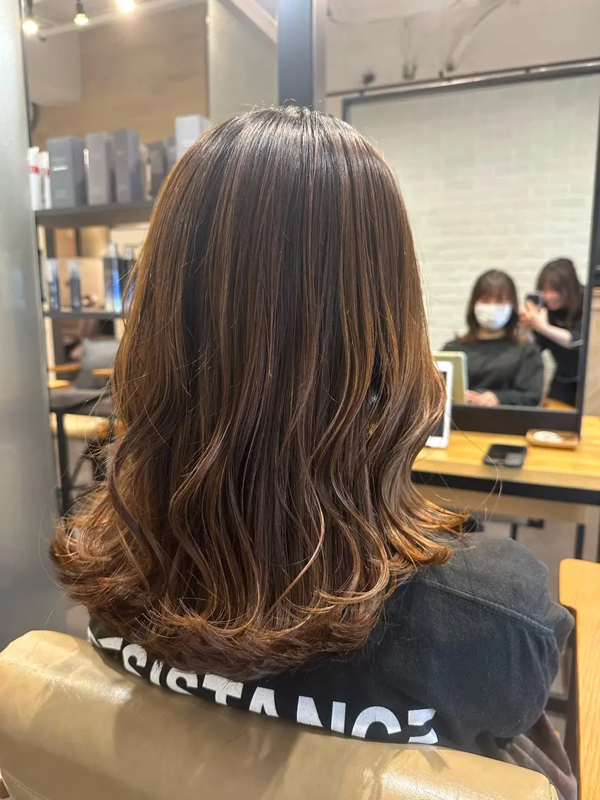 セミロング 髙橋遥 /レディースカットのヘアスタイル