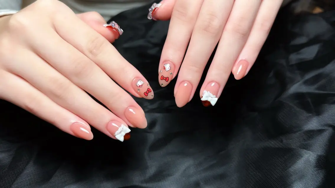 ネイル チークネイル 長さ出し フレンチネイル ジェルネイル 韓国ネイル ハンドネイル Lucky Nail Salon❷のネイルデザイン