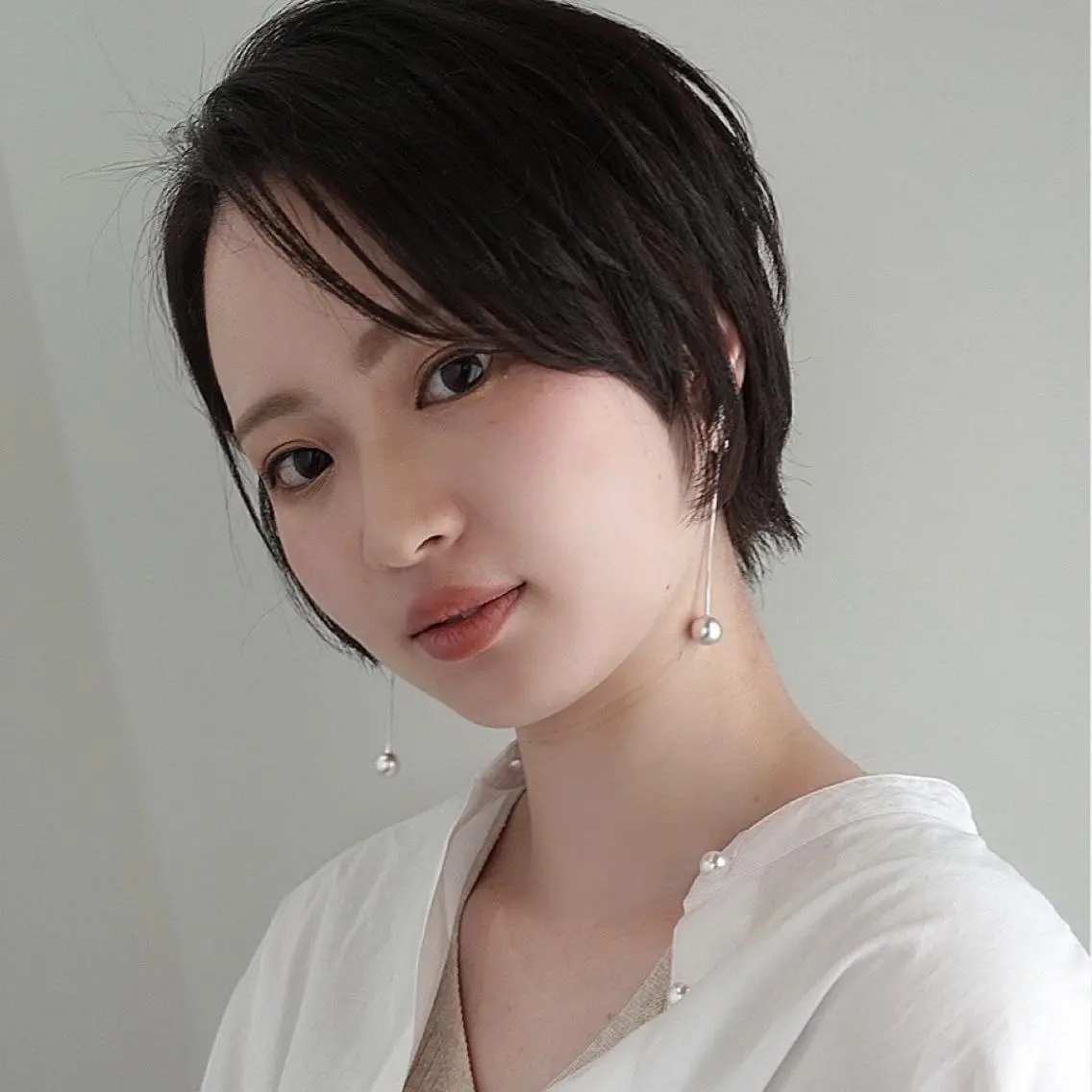 ショート カラー ショートボブ ハンサムショート 丸みショート デザインカラー ハイライトカラー カット ヘアカラー 京都大人女性ショート 徒歩1分/秋山のヘアスタイル