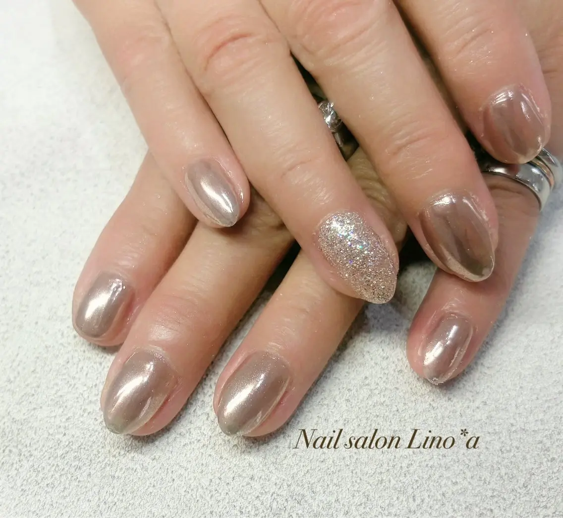ネイル ゴールド キラキラネイル ラメ(グリッター) ミラーネイル ワンカラーネイル ハンドネイル Nail salon Lino*aのネイルデザイン