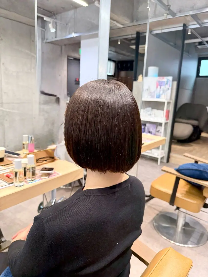 ショート カラー カット ヘアカラー トリートメント ヘアセット 艶カラー/レイヤー/ 顔周り/ゆな🕊️のヘアスタイル
