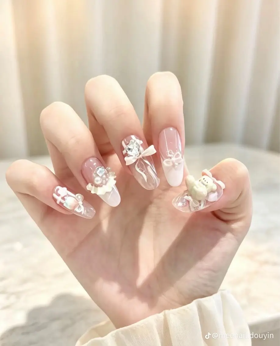 ネイル 韓国ネイル マグネットネイル 持ち込み ハンドネイル Dyo Nail_Royalのネイルデザイン