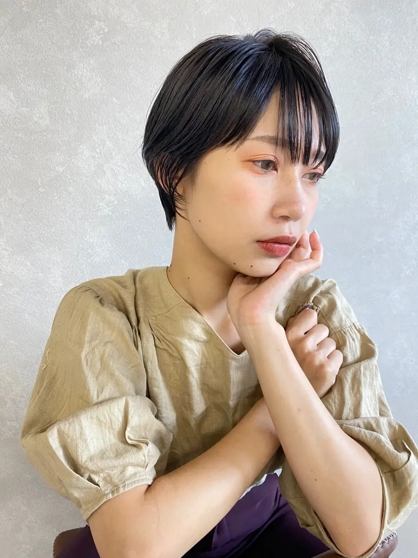 ショート カラー パーマ ヘアアレンジ くびれレイヤー/艶 カラー　MADOKAのヘアスタイル