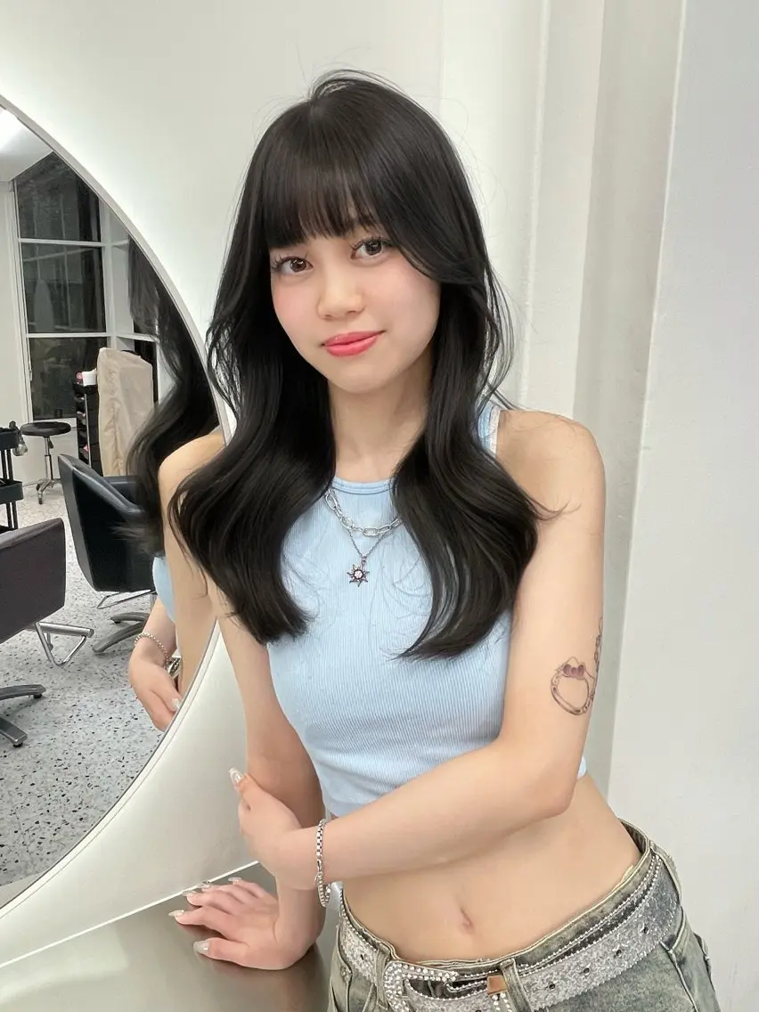 ロング カラー ヘアアレンジ 艶髪ハイトーン 💎yuuki💎のヘアスタイル