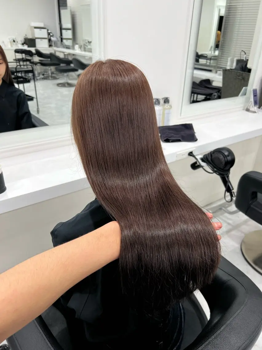 ロング カラー 透明感カラー🫧 レイヤーカットのヘアスタイル
