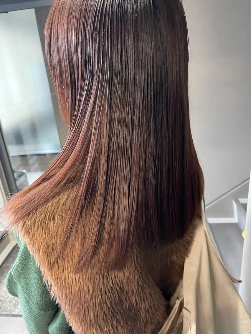 セミロング パーマ 縮毛矯正 トリートメント 💓パーマ，💗 レイヤーカットのヘアスタイル