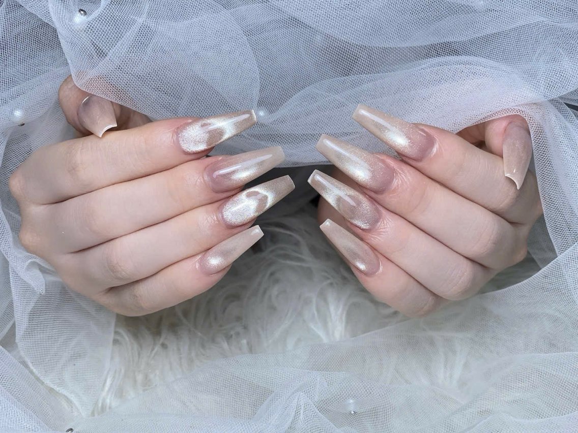 ネイル 長さ出し ジェルネイル 韓国ネイル マグネットネイル 持ち込み ハンドネイル SHE NAILのネイルデザイン