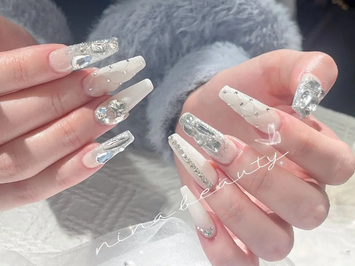 ロング ninabeauty 新宿のネイルデザイン