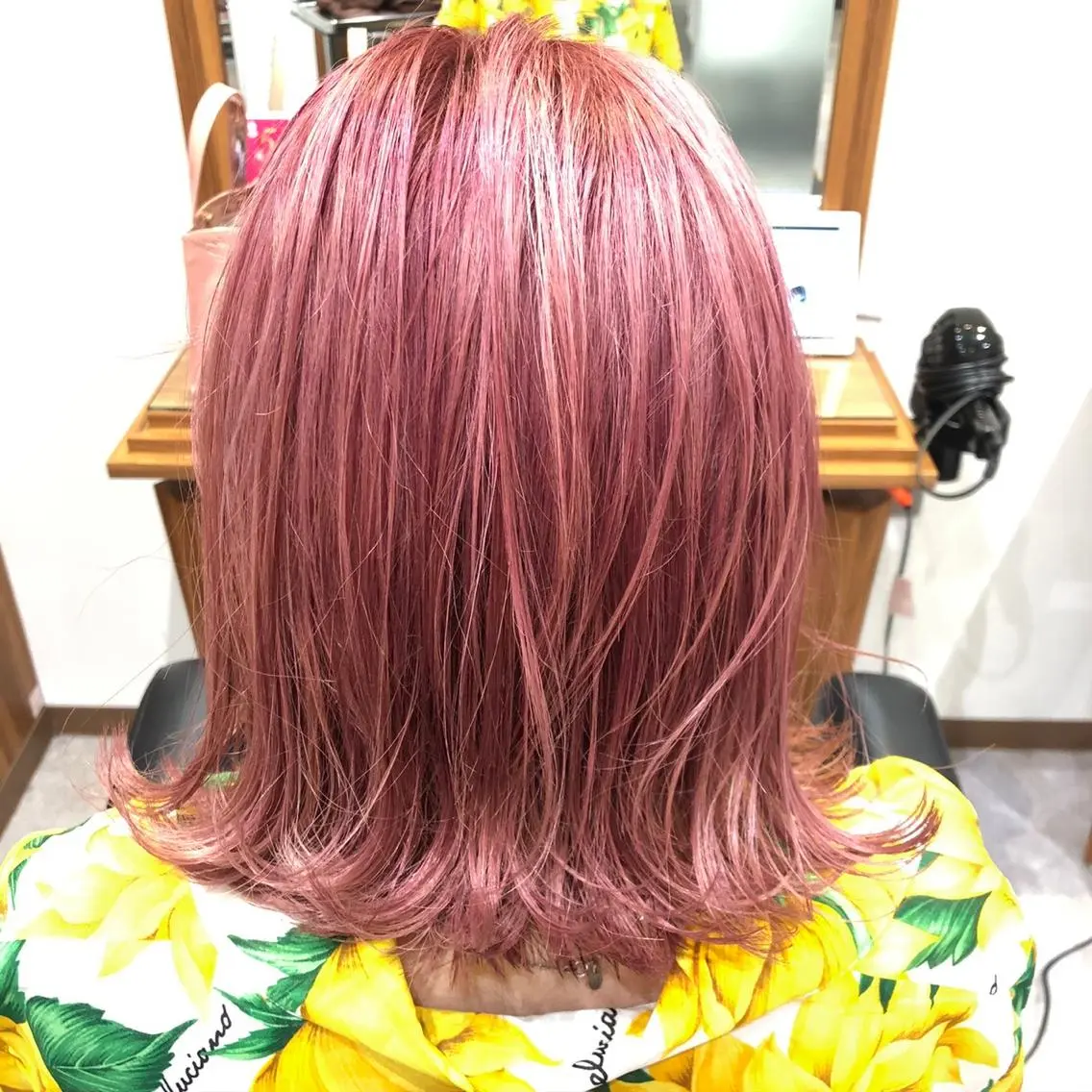 ショート カラー ピンクカラー 田中 志織のヘアスタイル