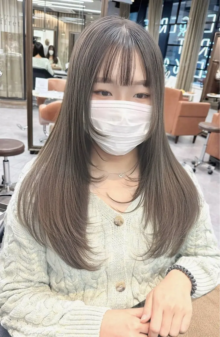 【圧倒的透明感🫧🤍🥂💍】イルミナカラー+リペアモイスト2STEPトリートメント 胸下ロング料金1000の写真