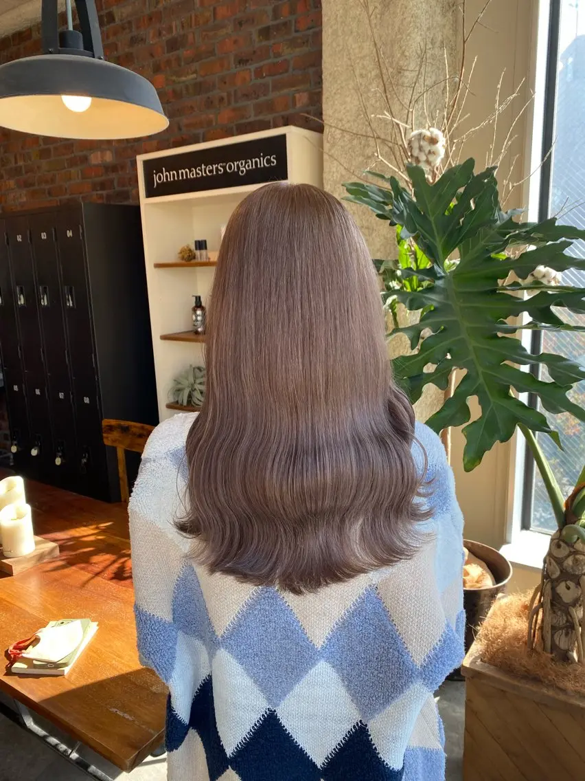 セミロング カラー ベージュカラー ミルクティーベージュ the BRIDGE 加藤みのりのヘアスタイル