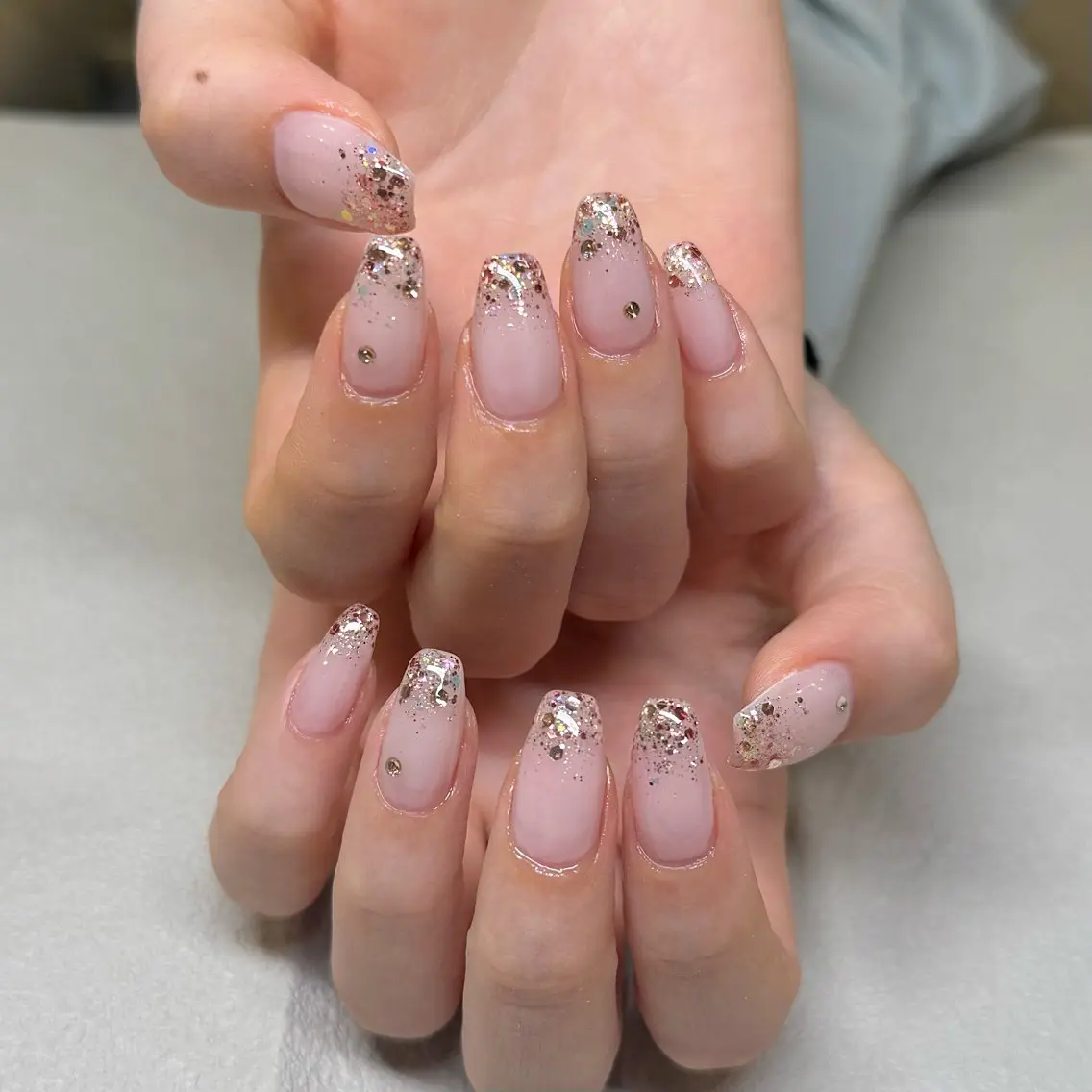 ネイル ラメ(グリッター) ストーンネイル ハンドネイル 鶴田୨ৎmaison de NALIのネイルデザイン