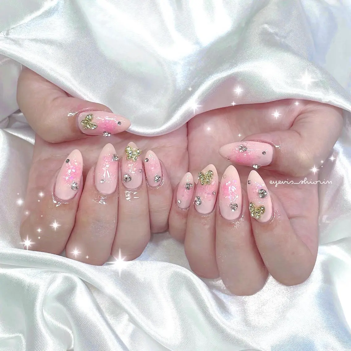ネイル ROWnail Shioneのネイルデザイン