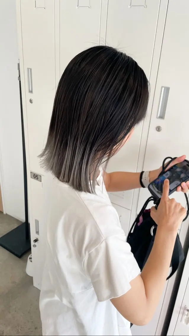 ミディアム カラー グラデーションカラー グレージュ カット ヘアカラー Takuma Suzuki中目黒のヘアスタイル