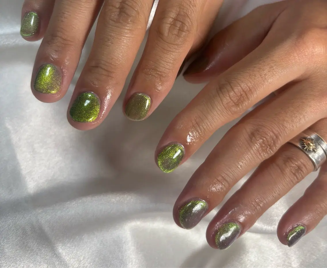 ネイル オーロラネイル 桜ネイル フラワーネイル フットネイル フレンチネイル ハンドネイル kiki nail たまプラーザのネイルデザイン