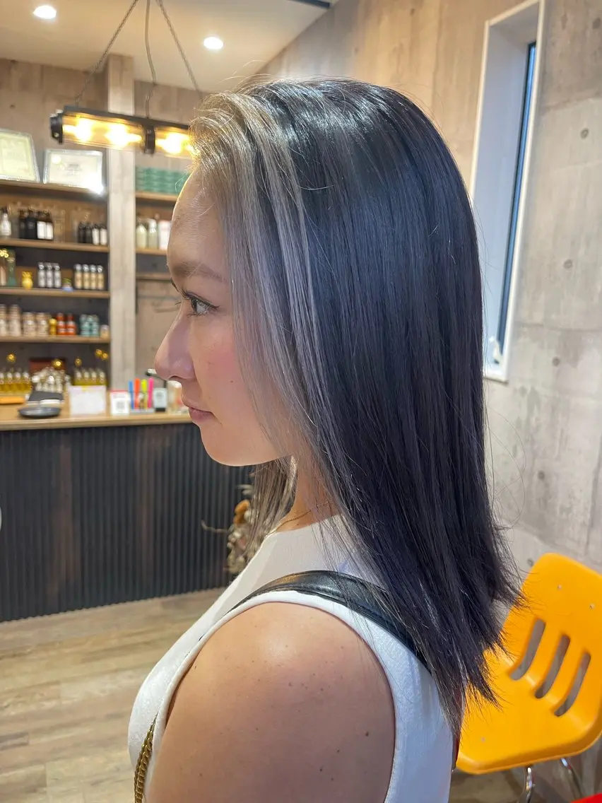 セミロング カラー ミストバング  フェイスフレーミング Felice Erikaのヘアスタイル