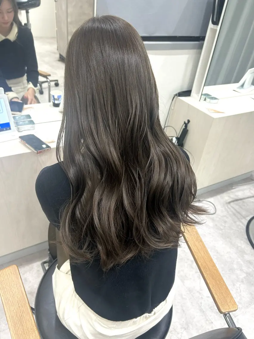 ロング カラー ヘアアレンジ ベージュカラー オリーブベージュ カット ヘアカラー ボブ /ニュアンス/ satomi🧸💖のヘアスタイル