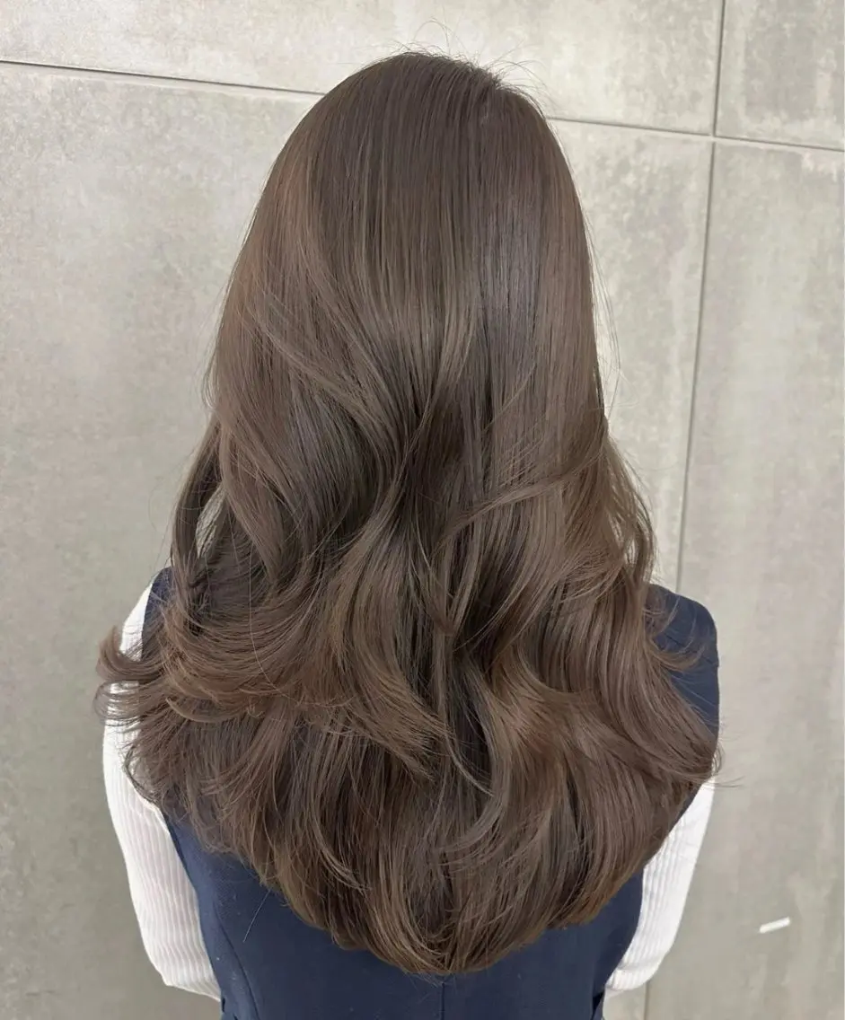 カラー ブリーチ ダブルカラー ブリーチなしカラー ヘアカラー トリートメント ヘアセット 韓国風レイヤーカラー ライムのヘアスタイル