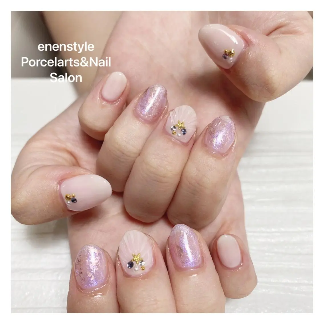 ミディアム ネイル ハンドネイル 🐾enen style 🐾のネイルデザイン