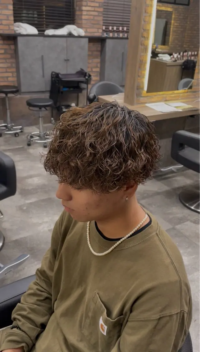 ショート カラー パーマ ヘアアレンジ メンズ キッズ アップバング センターパート メンズハイライト マッシュ メンズパーマ 🔥メンズ特化🔥/ 福田朝輝のヘアスタイル