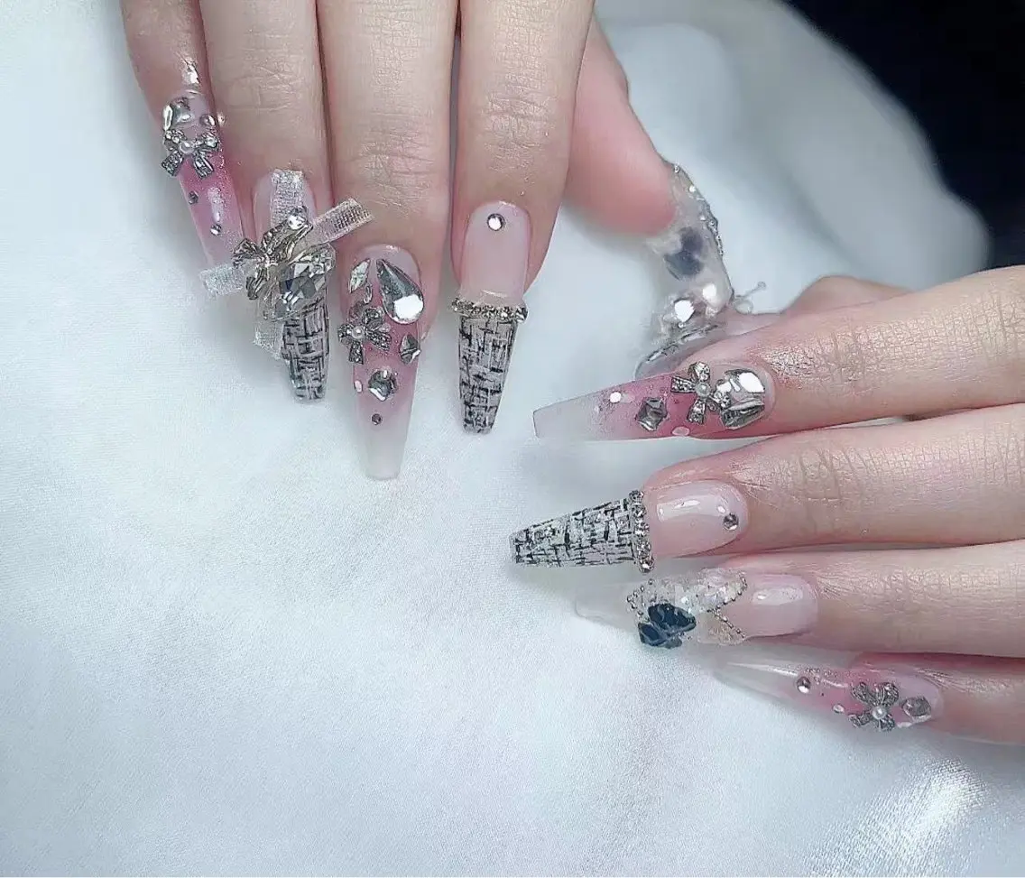 ネイル 🎀Ｍ nails✨ ビューティーのネイルデザイン