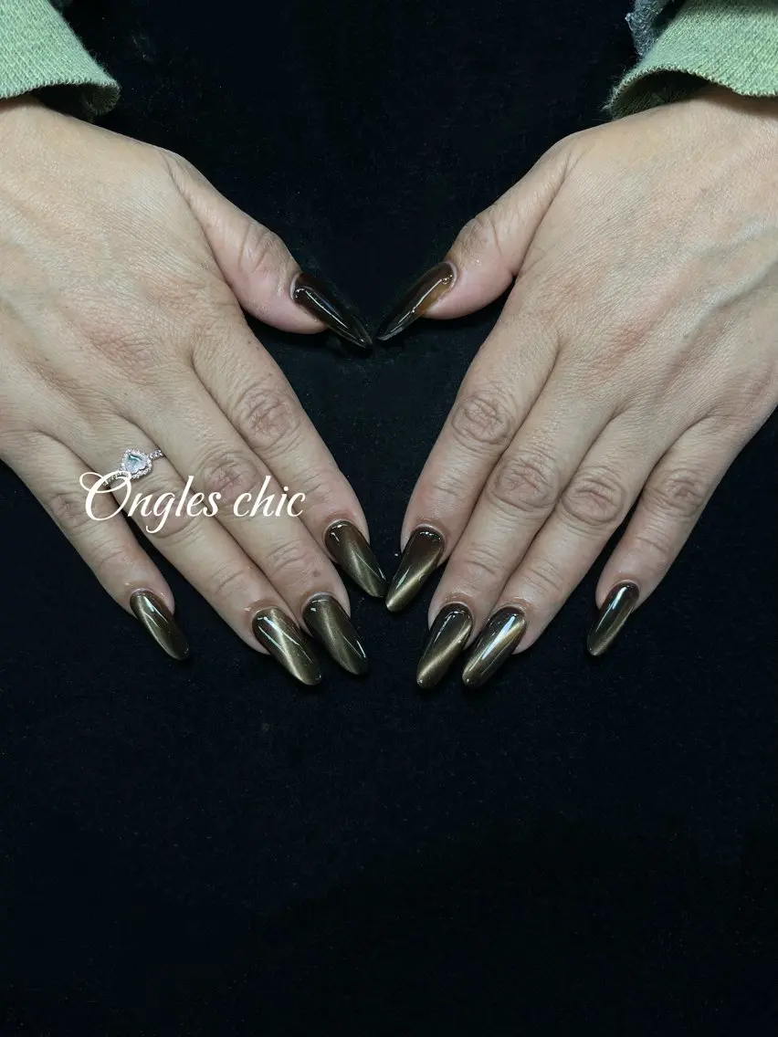 ネイル ハンドネイル ongles chicのネイルデザイン