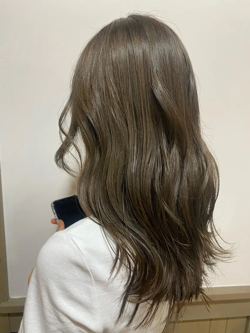 セミロング カラー ヘアアレンジ ヘアカラー TJ天気予報5mm 森　瑞希のヘアスタイル