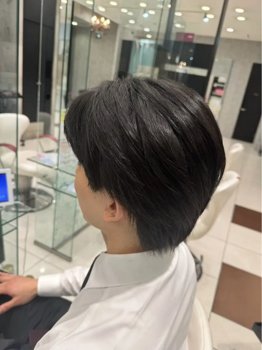 ショート カット 柳場 愛のヘアスタイル