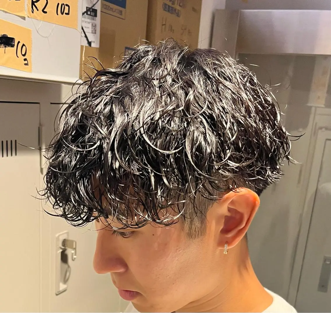 ショート カラー パーマ メンズ 横浜駅メンズパーマ師 🌀岩﨑弘成🌀のヘアスタイル