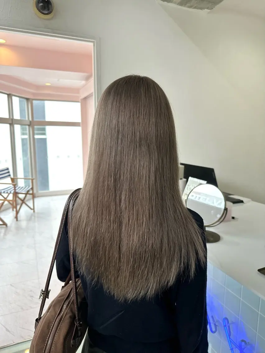ロング カラー モテ艶🪄ベージュ カラー🧸RUKAのヘアスタイル