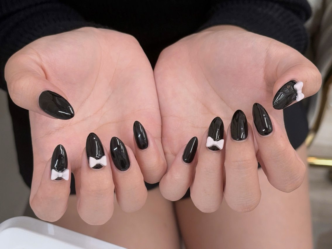 ネイル チークネイル ドット フレンチネイル グラデーション 韓国ネイル ハンドネイル Minette nailrinrinのネイルデザイン