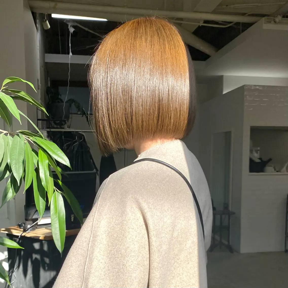 ショート カラー ベージュカラー ブリーチ ブリーチなしカラー ヘアカラー souco/ moenoのヘアスタイル