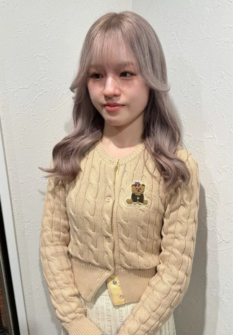 ロング カラー ハイトーン/レイヤー /艶カラー🎀のヘアスタイル
