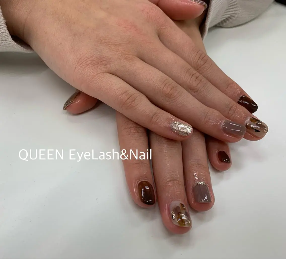 ショート カラー ネイル Bloom Nailのネイルデザイン