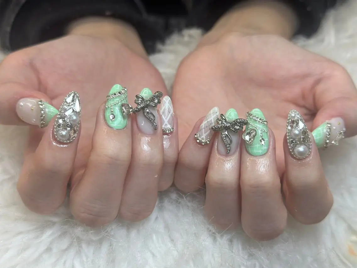 ネイル フレンチネイル ジェルネイル ガーリー 韓国ネイル ロングネイル ハンドネイル NieNail Nezukoのネイルデザイン