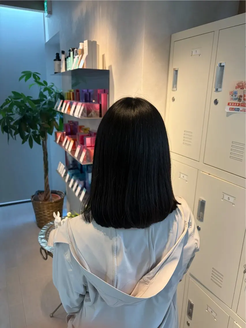 ミディアム カット 松井 千夏のヘアスタイル