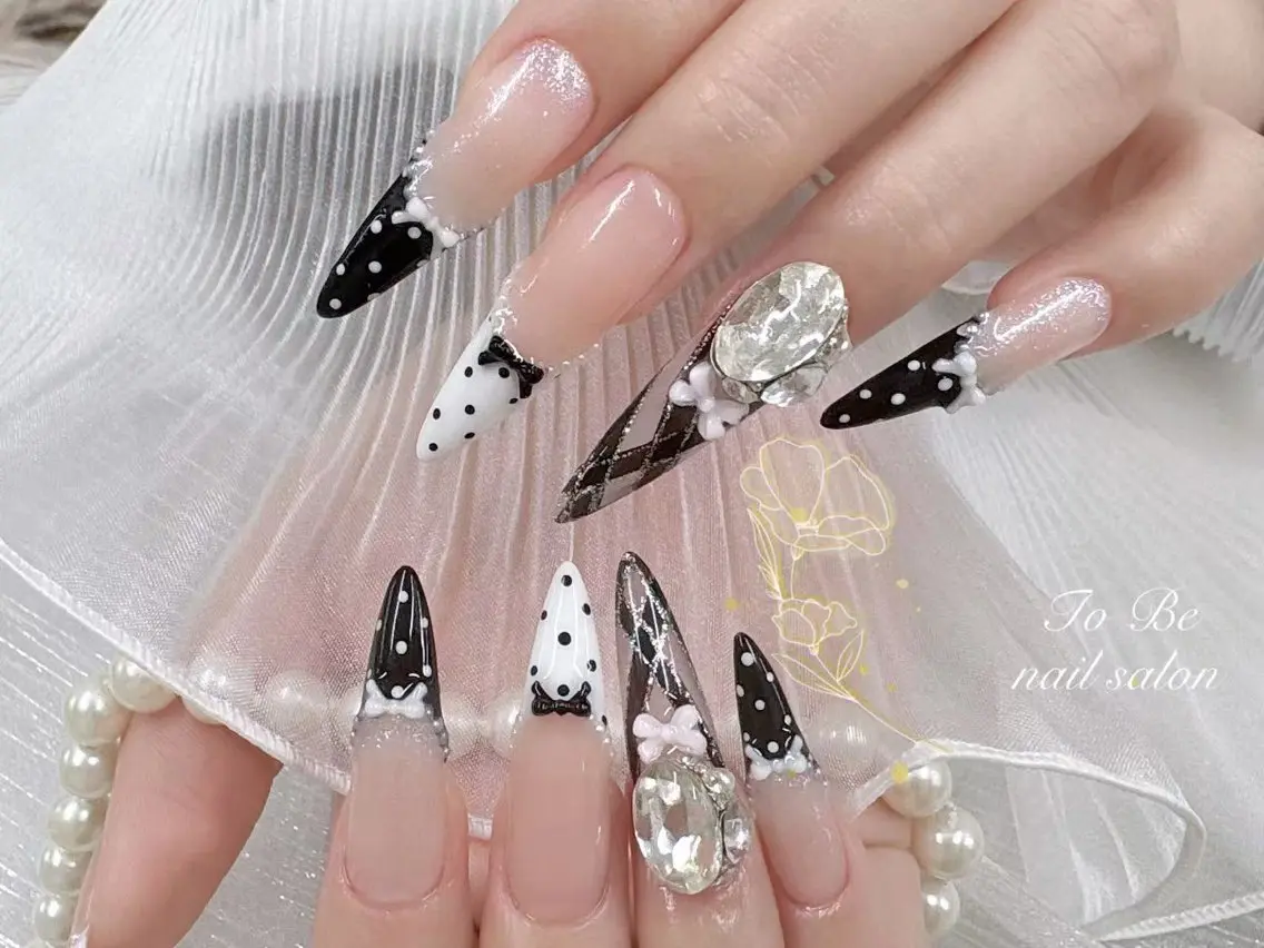 ネイル ハンドネイル ハンドケア Nail Salon To Beのネイルデザイン