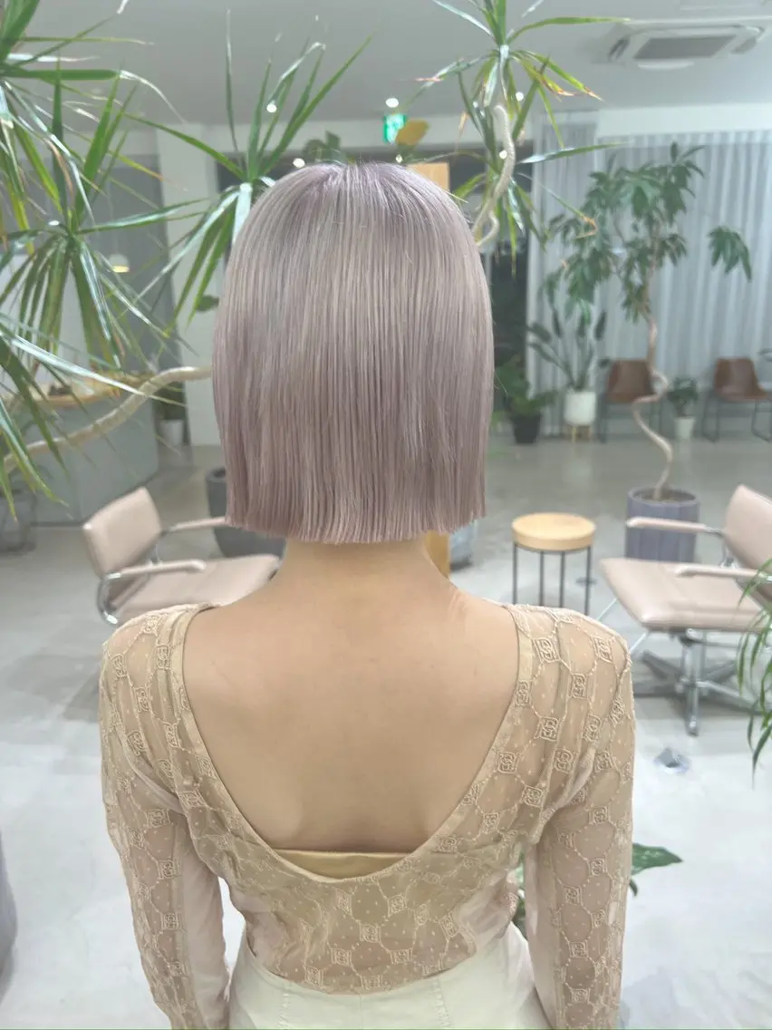 ショート カラー ブリーチ ブルーカラー 透明感カラー シルバー カット ヘアカラー トリートメント つくばUtooe's 副店長 寺沢颯のヘアスタイル