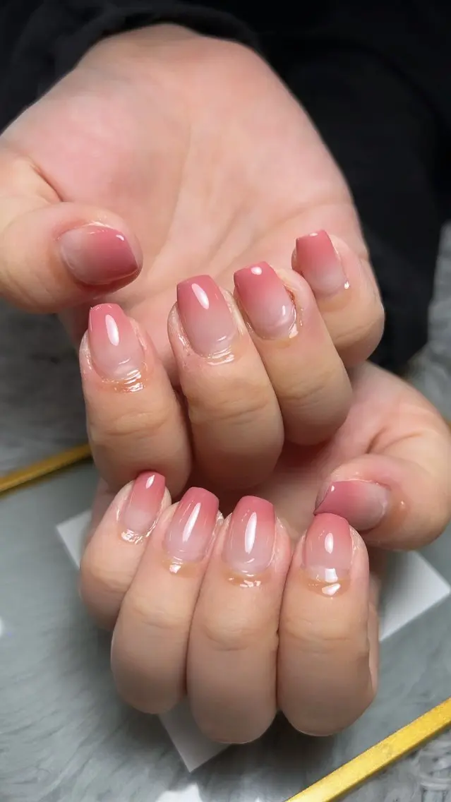 ネイル グラデーション ハンドネイル Nail salon VIEWLUのネイルデザイン