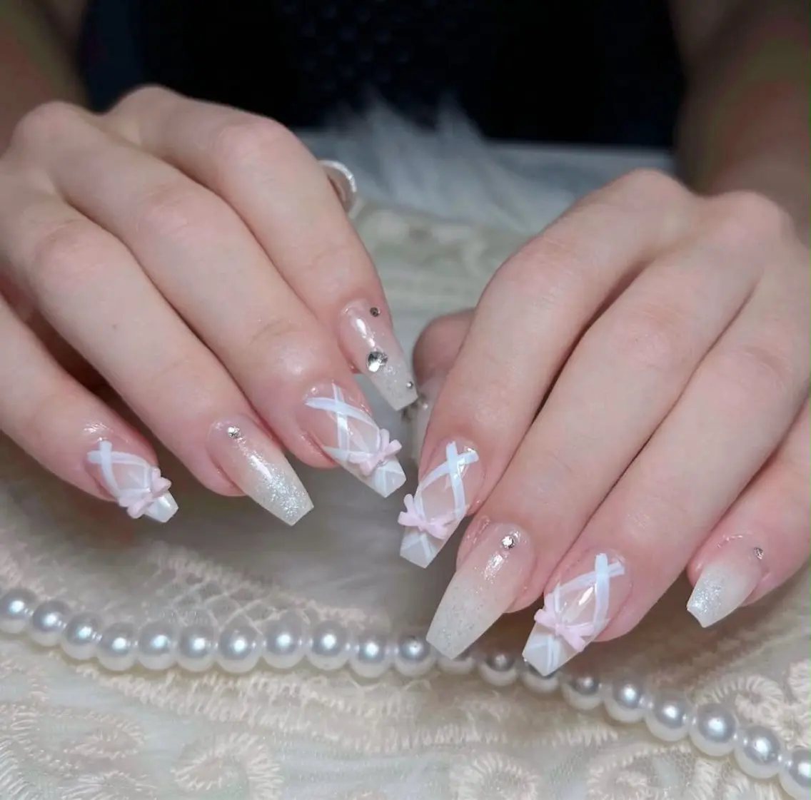 ネイル アートネイル ボルドー フレンチネイル ジェルネイル 氷ネイル・うるうるネイル ハンドネイル Julie Nail Hinのネイルデザイン