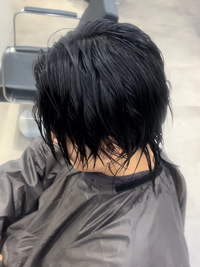 ミディアム パーマ メンズ 曲がる縮毛矯正 LIBER 岩名のヘアスタイル